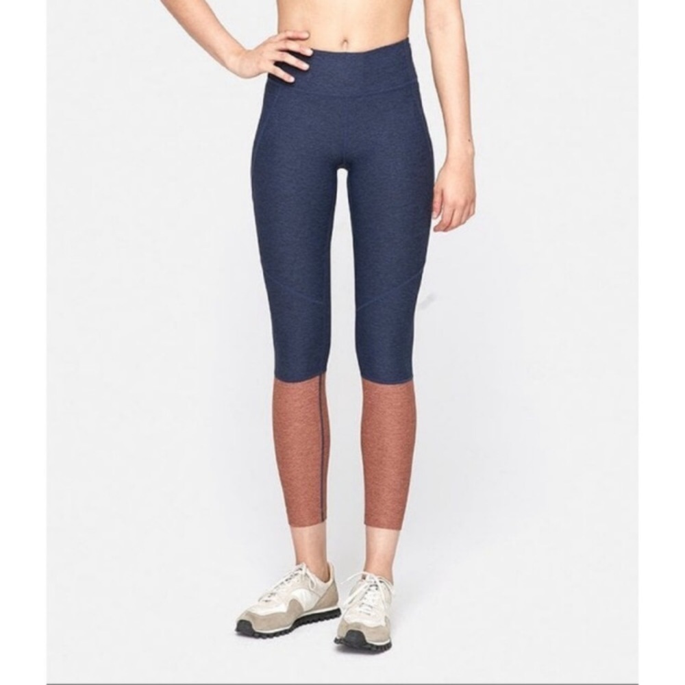 Outdoor Voices Dipped Warm up Leggings size medium
